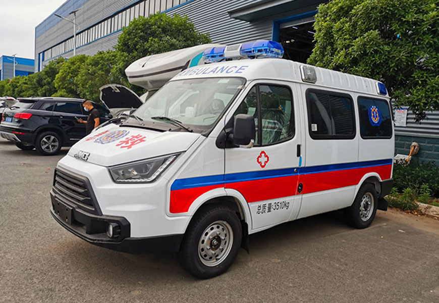 國六江鈴特順短軸中頂救護車(柴油版)