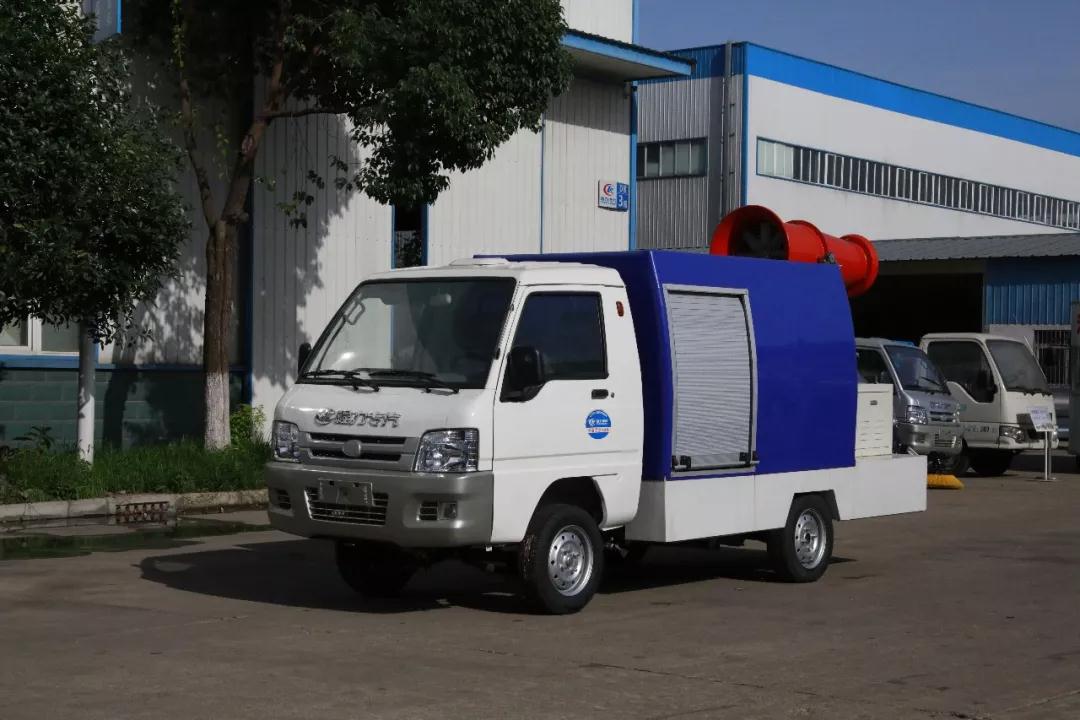 程力新能源人工智能搶險(xiǎn)救援車首批訂單圓滿交車,為國家電網(wǎng)提供一流產(chǎn)品