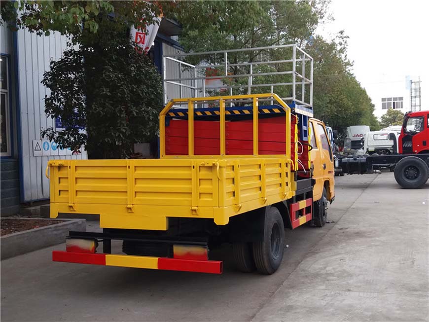 江鈴10米升降平臺(tái)式高空作業(yè)車(chē)